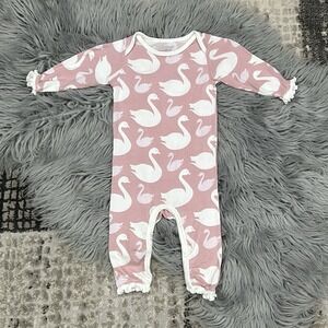 BESTAROO Bamboo White & Pink Ruffled‎ Swan Romper Size 3-6 Month